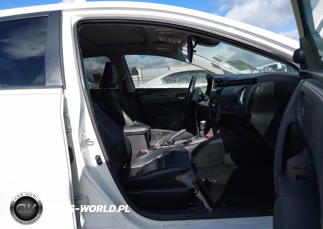 2017 Toyota Corolla Xle VIN:5YFBURHE0HP701284 - 5