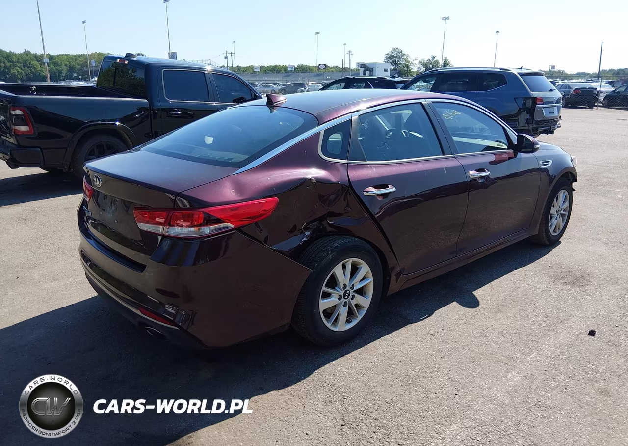 2017 Kia Optima Lx VIN:5XXGT4L37HG156839 - 4