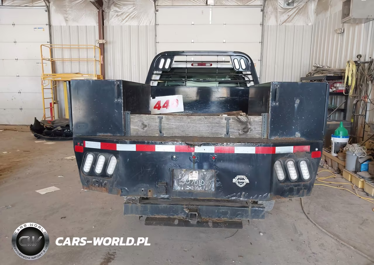 2006 Chevrolet Silverado 3500 Work Truck VIN:1GCHK39U46E129553 - 16