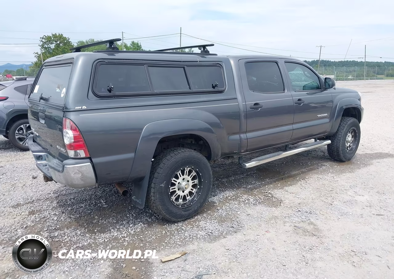 2012 Toyota Tacoma Base V6 VIN:5TFMU4FN3CX008685 - 4