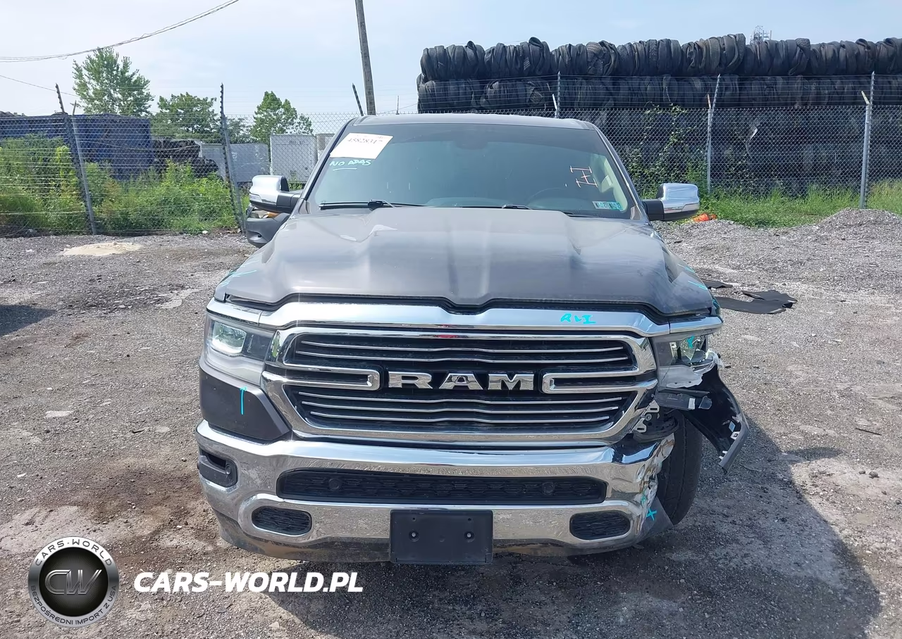 2019 Ram 1500 Laramie 4X4 5'7 Box VIN:1C6SRFJT7KN632193 - 11