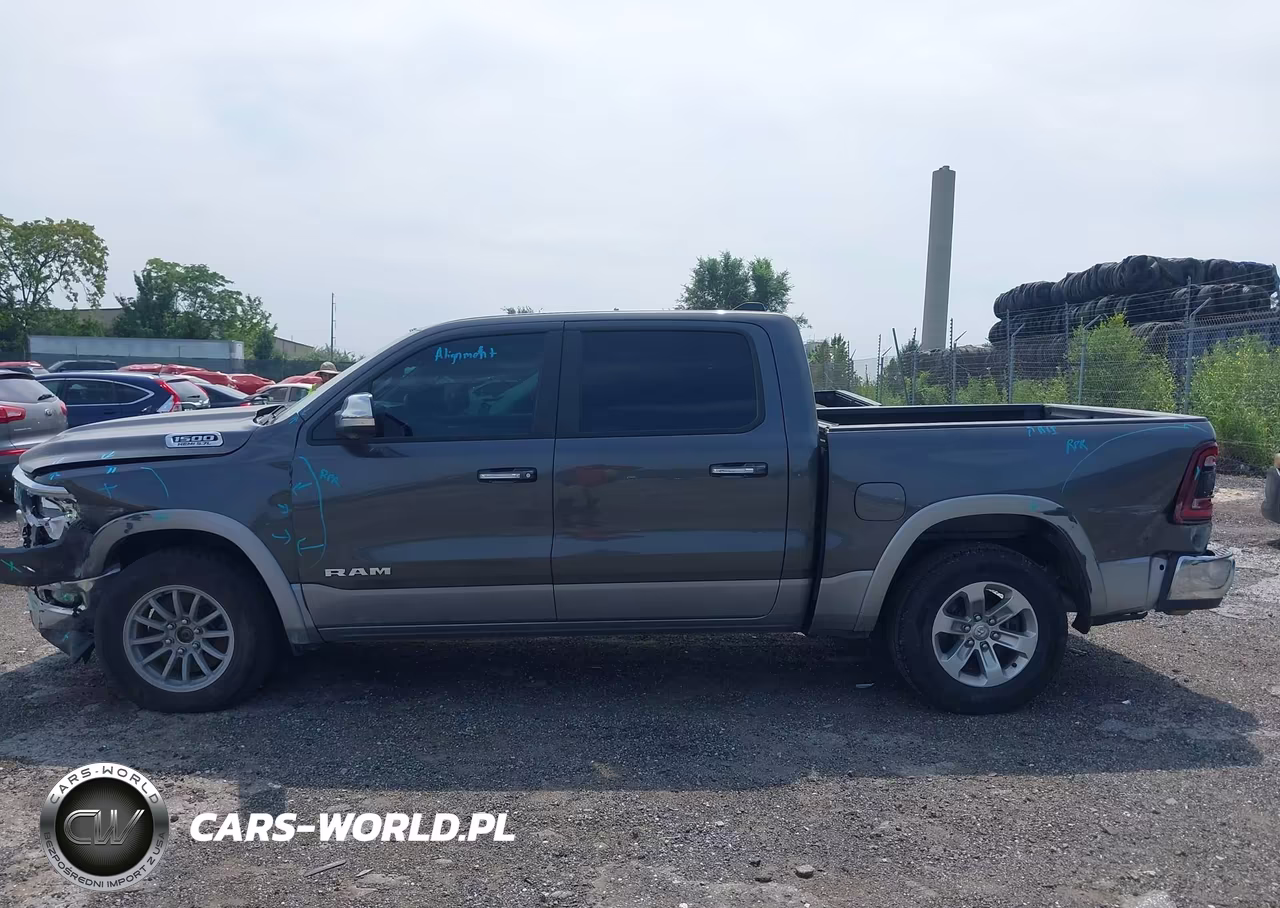 2019 Ram 1500 Laramie 4X4 5'7 Box VIN:1C6SRFJT7KN632193 - 13