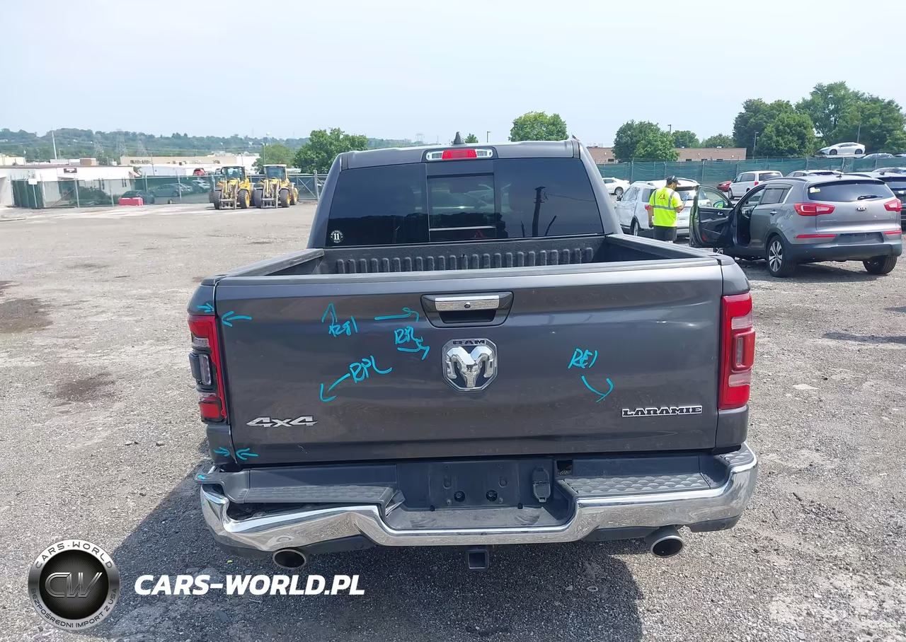 2019 Ram 1500 Laramie 4X4 5'7 Box VIN:1C6SRFJT7KN632193 - 15