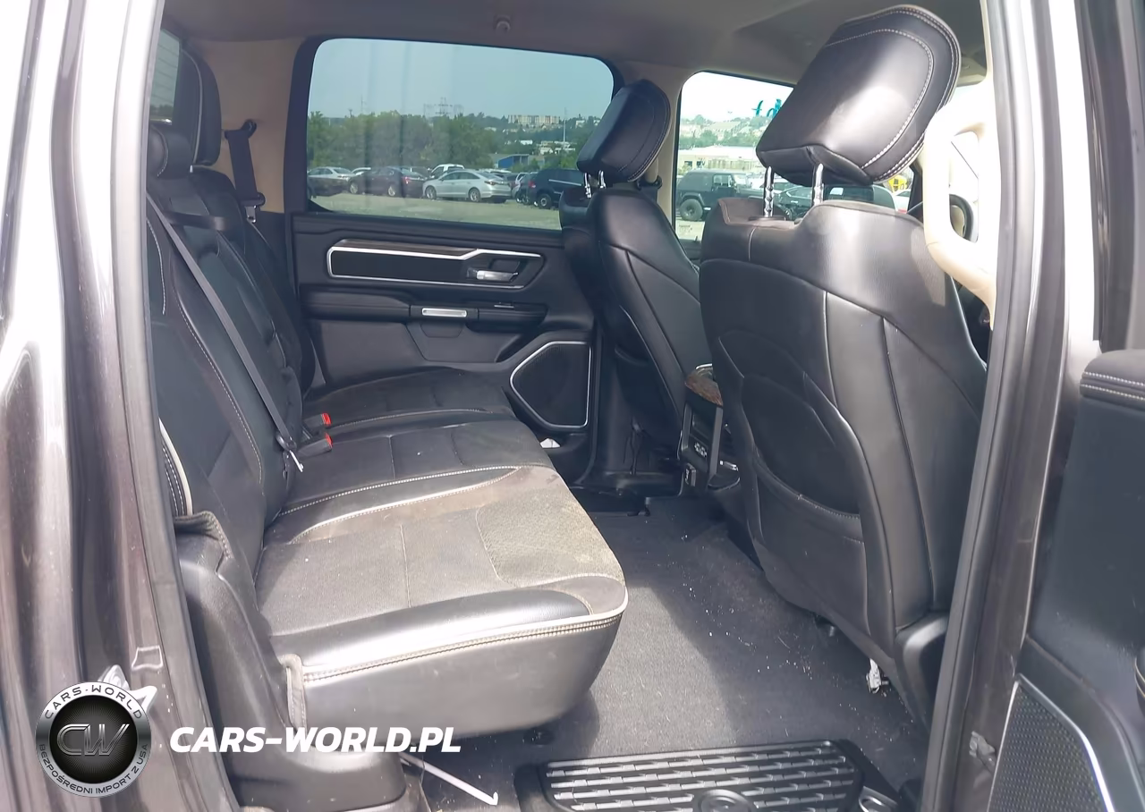 2019 Ram 1500 Laramie 4X4 5'7 Box VIN:1C6SRFJT7KN632193 - 8
