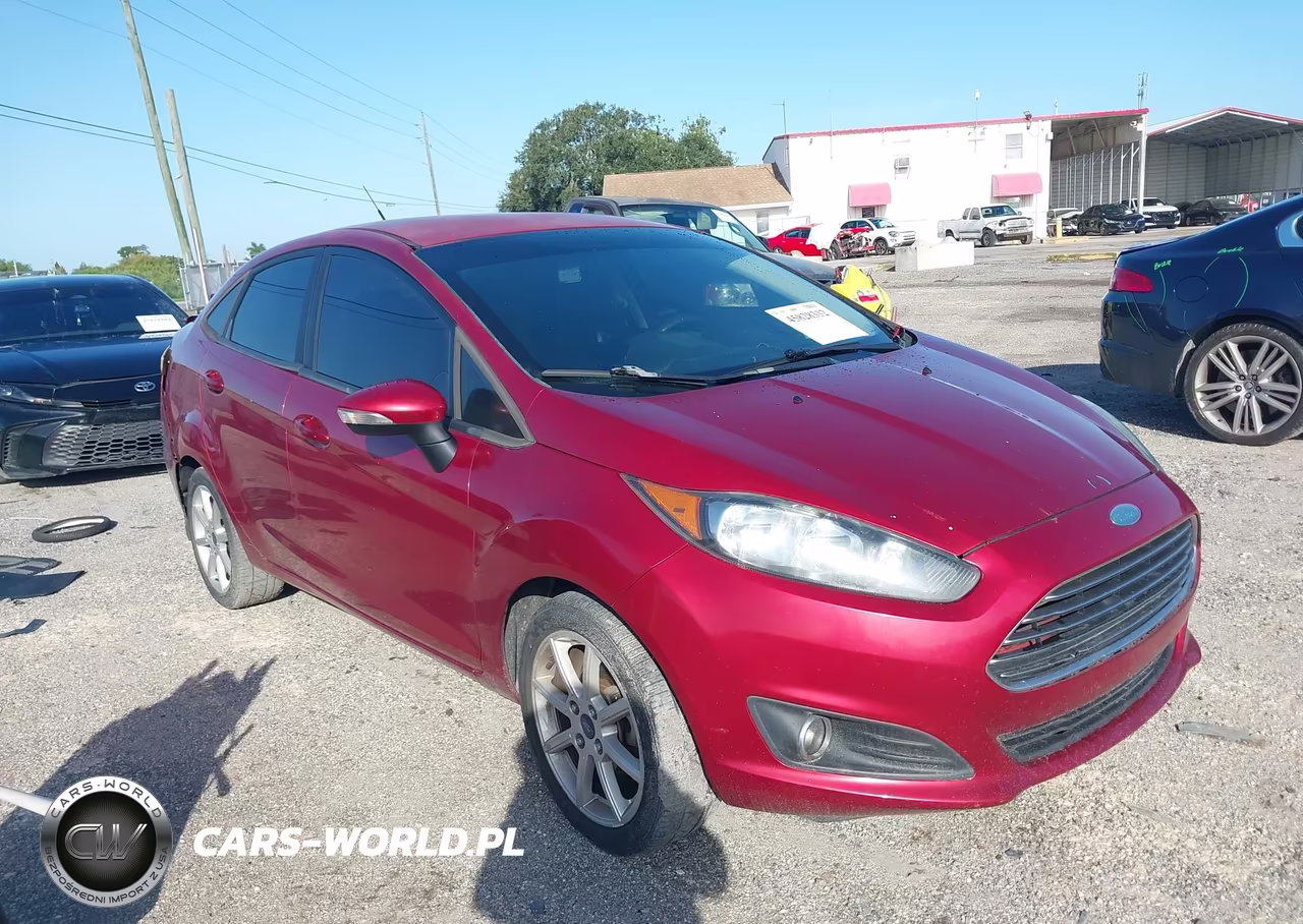 2015 Ford Fiesta Se – zdjęcie 1 z 16