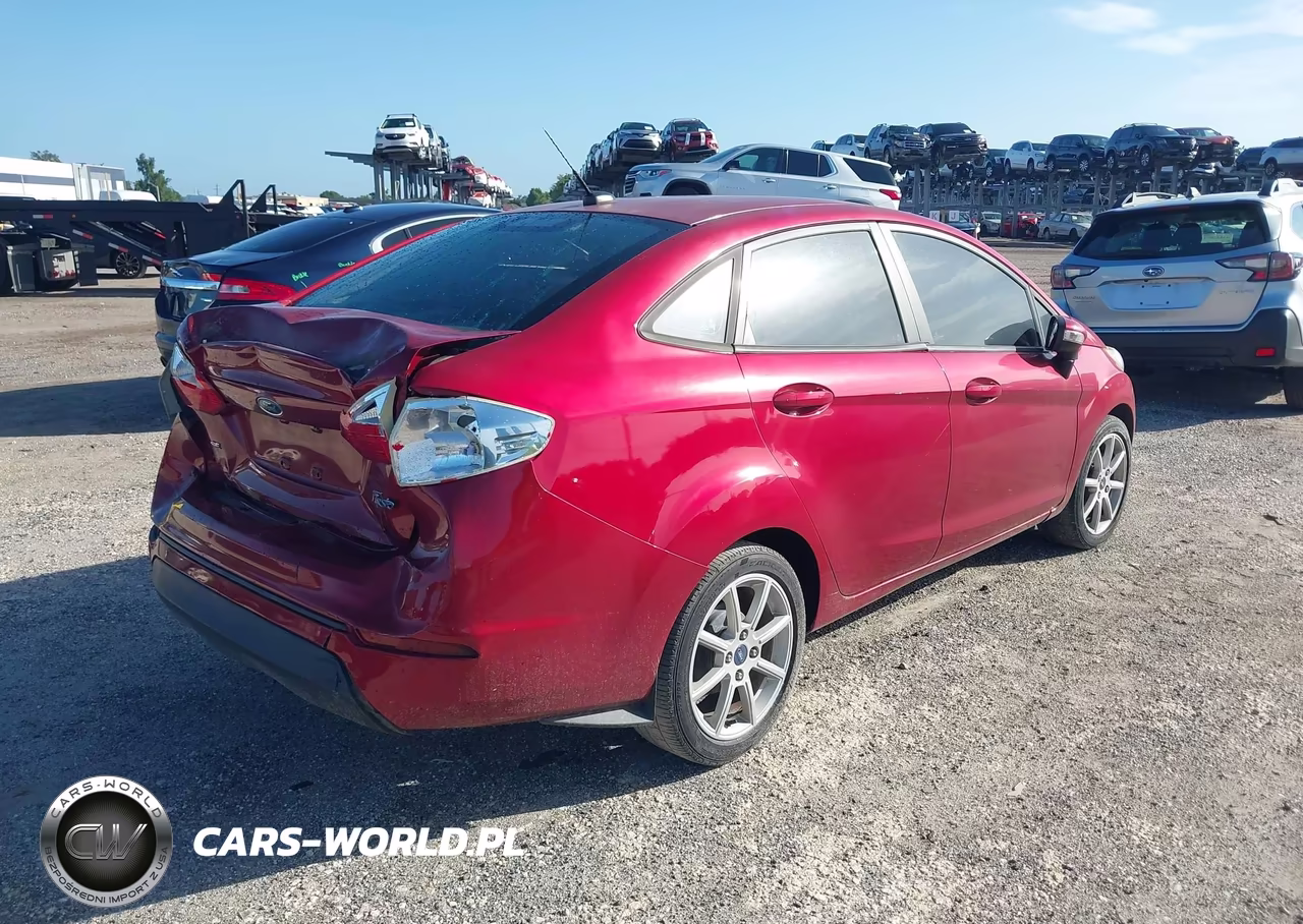 2015 Ford Fiesta Se VIN:3FADP4BJ4FM126044 - 4