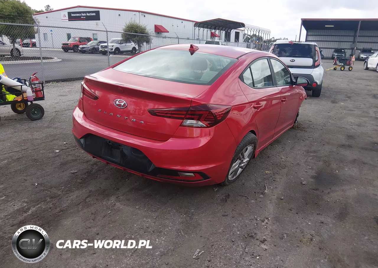 2020 Hyundai Elantra Sel VIN:5NPD84LF4LH566199 - 4