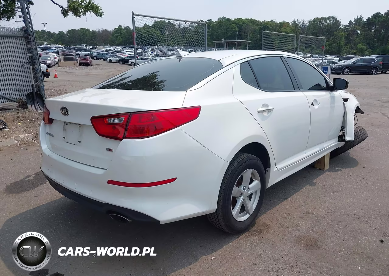 2015 Kia Optima Lx VIN:KNAGM4A74F5600874 - 4