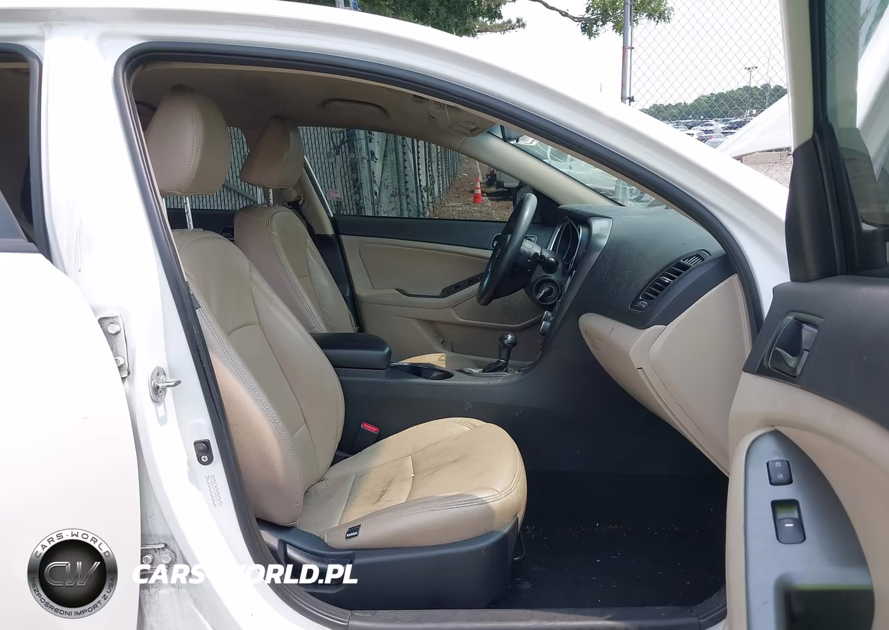 2015 Kia Optima Lx VIN:KNAGM4A74F5600874 - 5