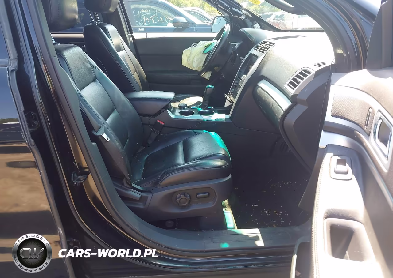 2012 Ford Explorer Xlt VIN:1FMHK8D8XCGA18668 - 5