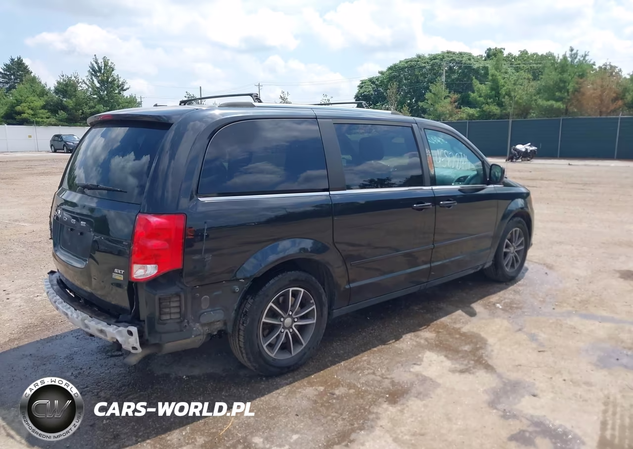 2017 Dodge Grand Caravan Sxt VIN:2C4RDGCG4HR595868 - 4