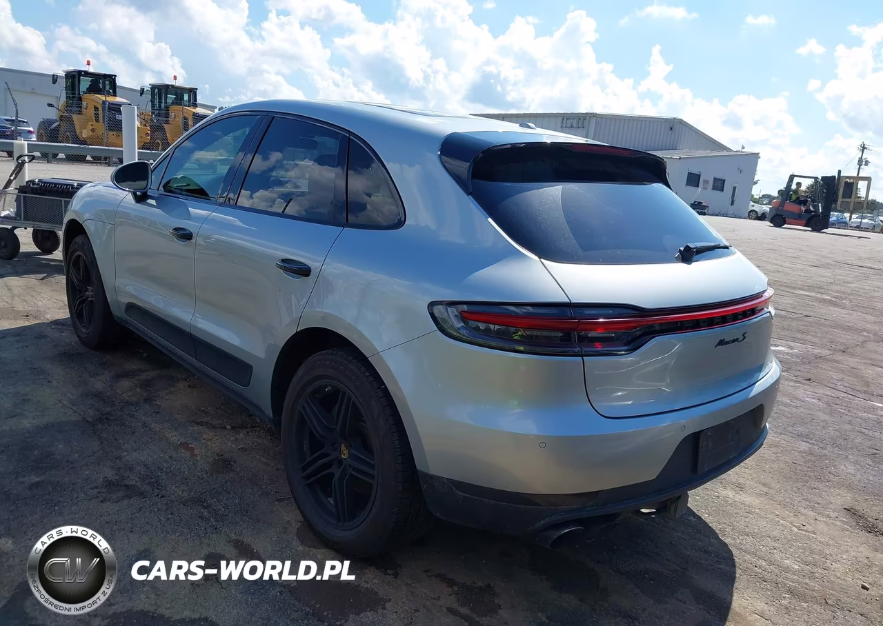 2019 Porsche Macan S VIN:WP1AB2A53KLB30648 - 3