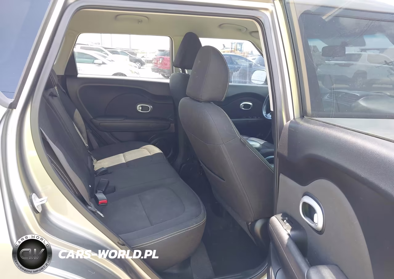 2014 Kia Soul + VIN:KNDJP3A55E7029410 - 8