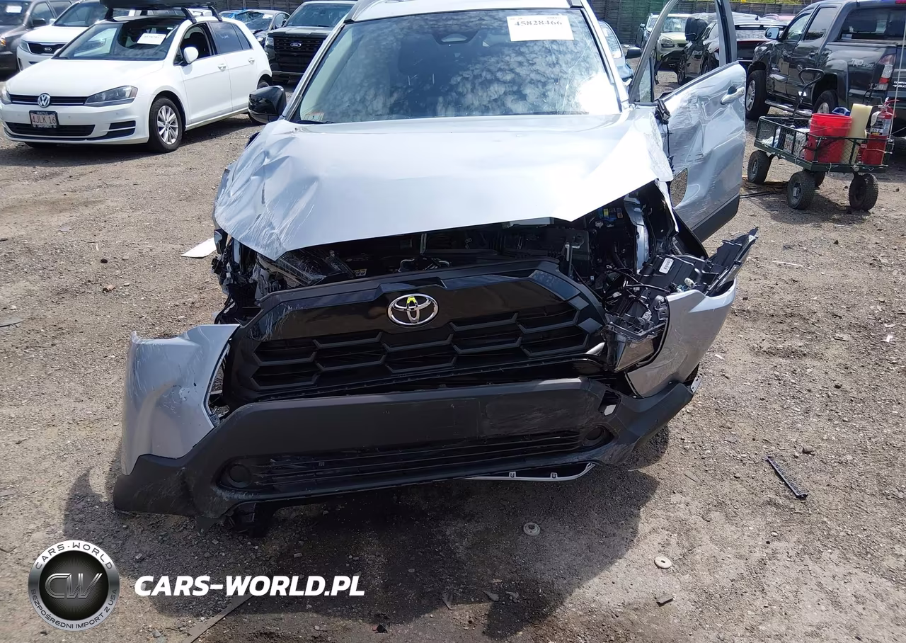 2026 Toyota Corolla Cross Le VIN:7MUBAABG2TV166422 - 6