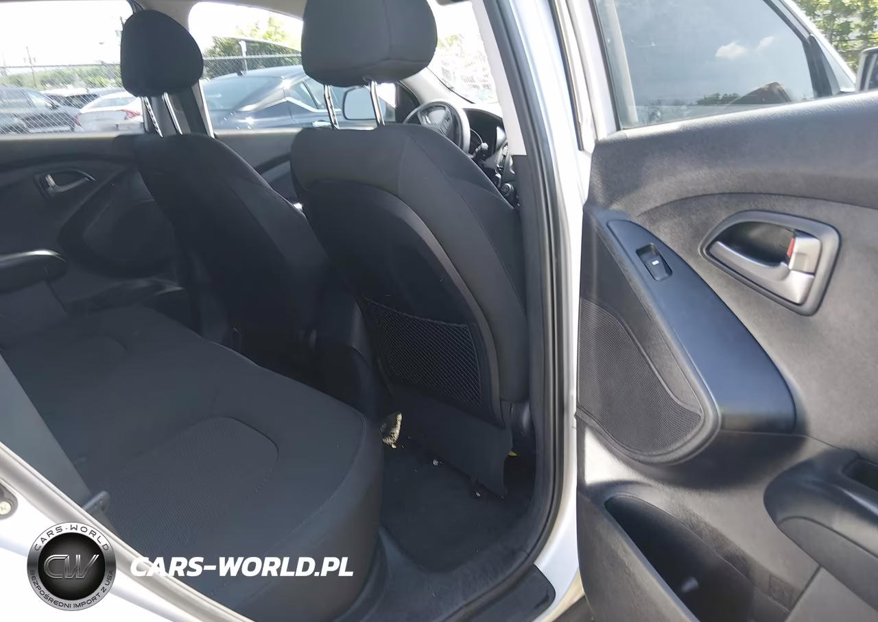 2015 Hyundai Tucson Gls VIN:KM8JT3AF6FU977477 - 8