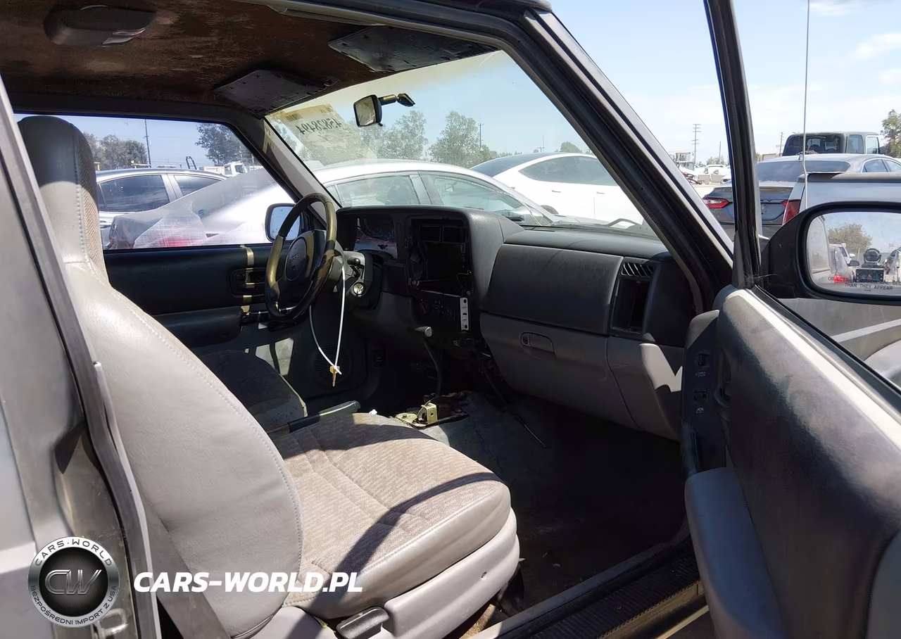1998 Jeep Cherokee Sport VIN:1J4FT67S8WL236781 - 5