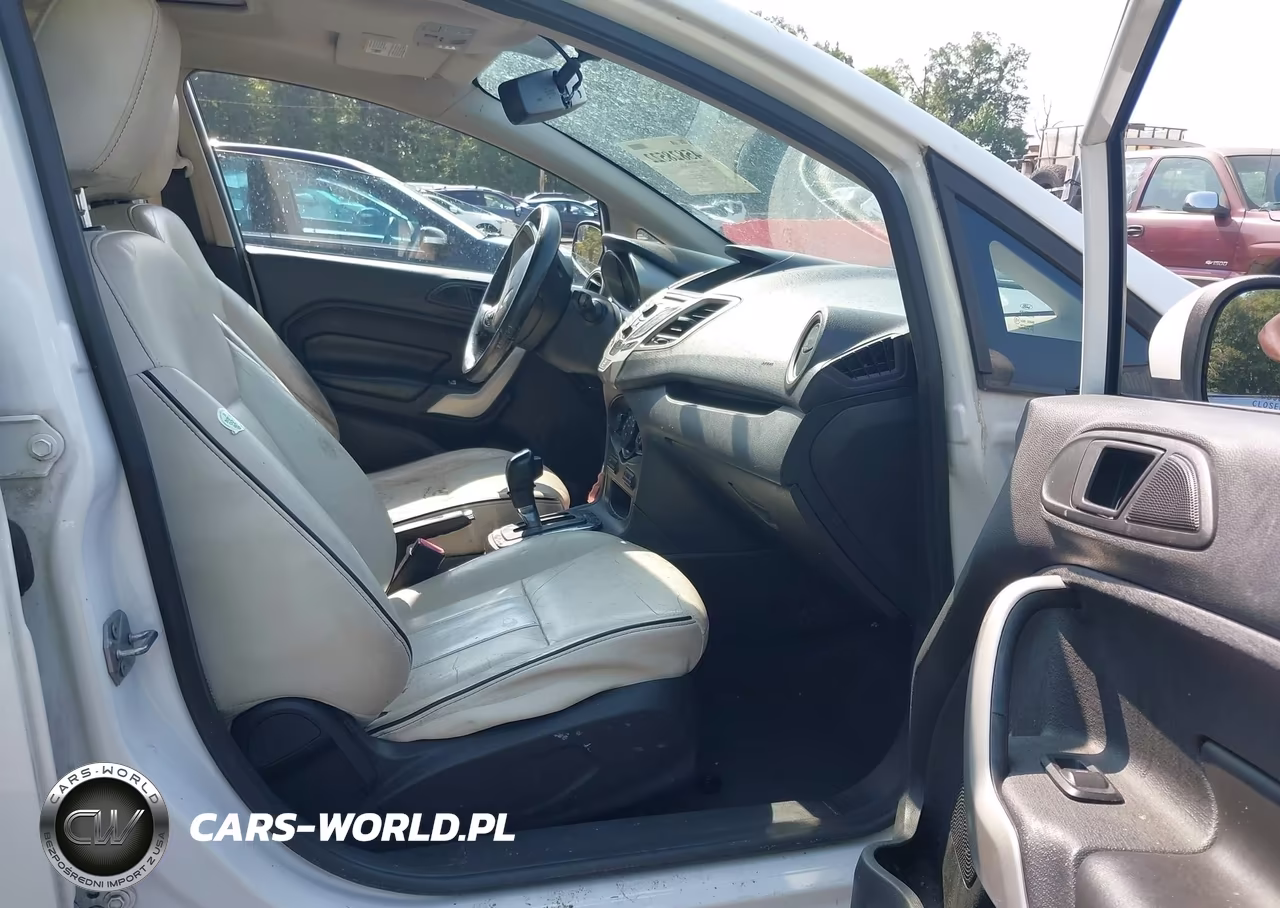 2011 Ford Fiesta Ses VIN:3FADP4FJ3BM124693 - 5