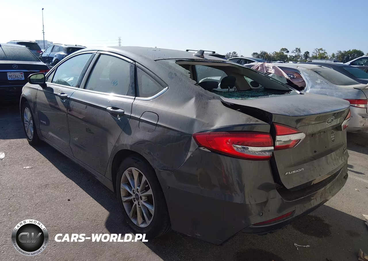 2019 Ford Fusion Hybrid Se VIN:3FA6P0LU5KR200093 - 3