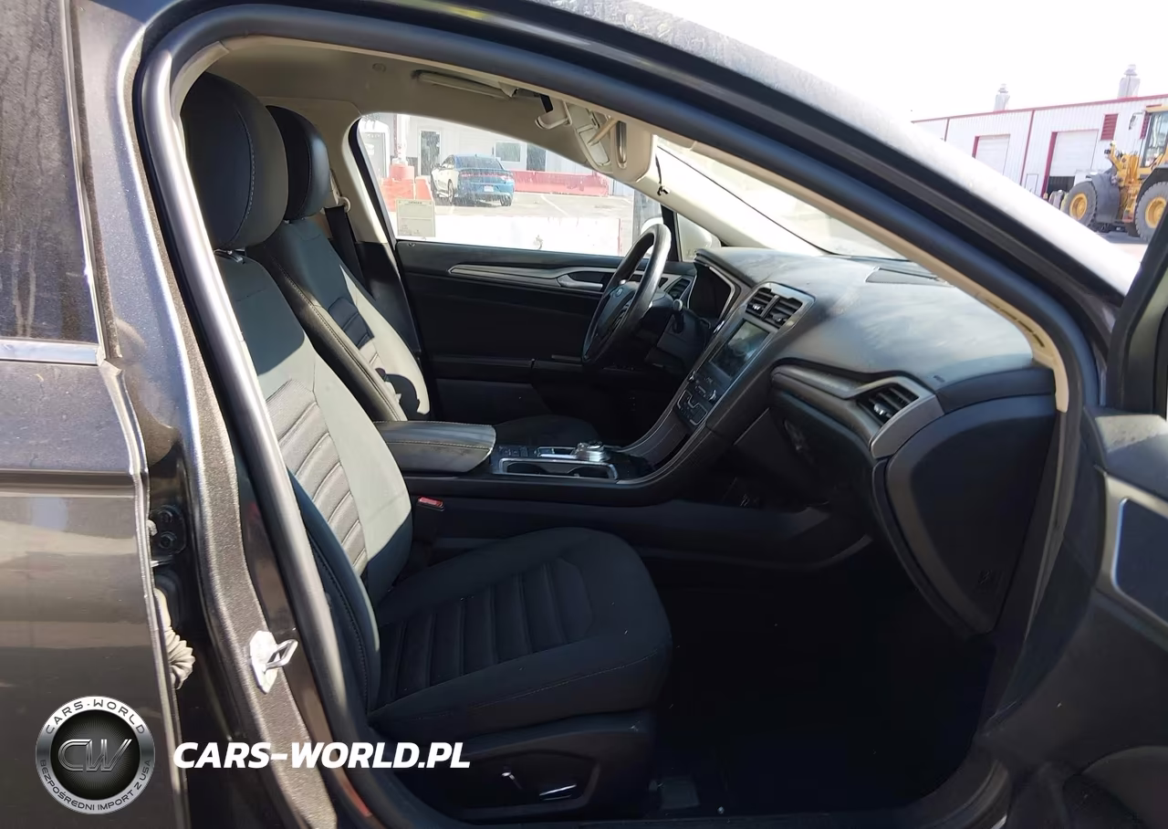 2019 Ford Fusion Hybrid Se VIN:3FA6P0LU5KR200093 - 5
