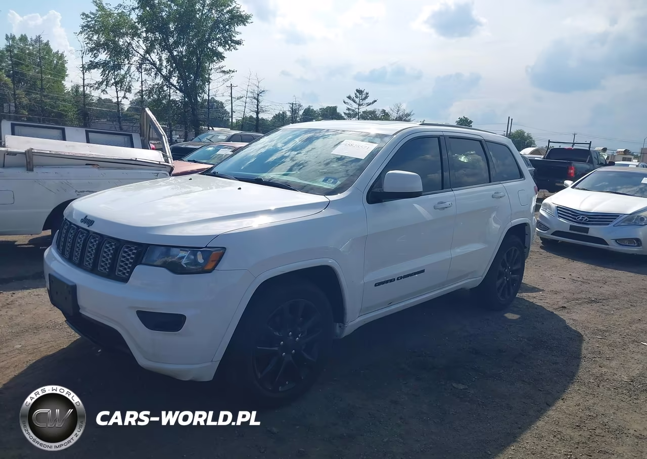 2019 Jeep Grand Cherokee Altitude 4X2 VIN:1C4RJEAGXKC614570 - 2