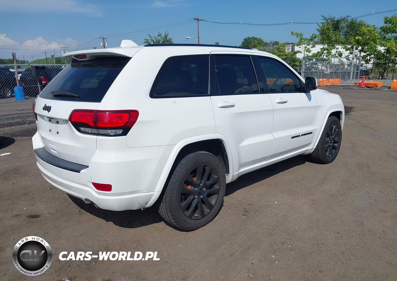 2019 Jeep Grand Cherokee Altitude 4X2 VIN:1C4RJEAGXKC614570 - 4