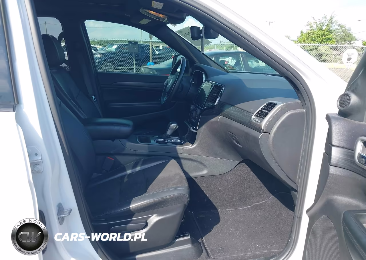 2019 Jeep Grand Cherokee Altitude 4X2 VIN:1C4RJEAGXKC614570 - 5