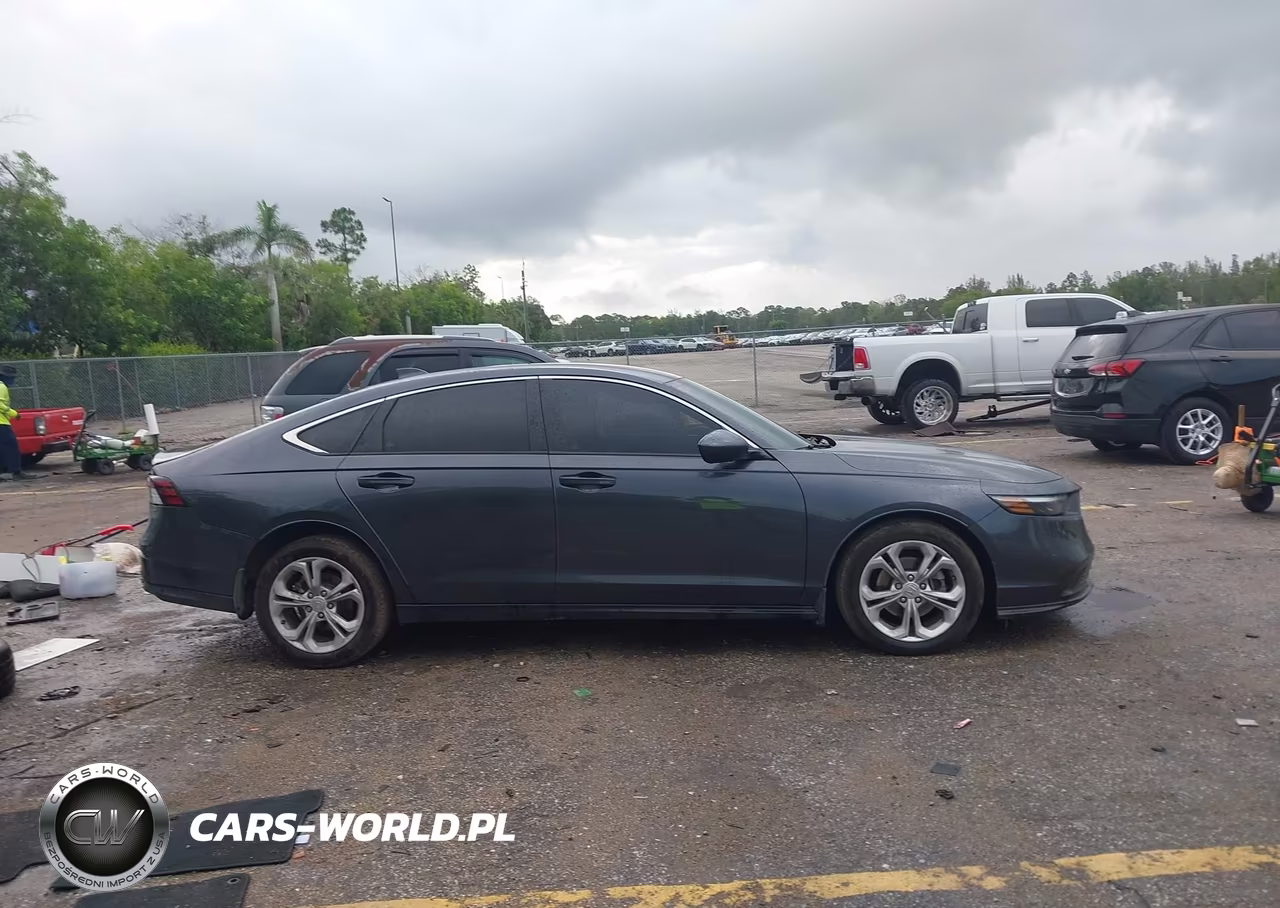 2025 Honda Accord Lx VIN:1HGCY1F27SA047951 - 14