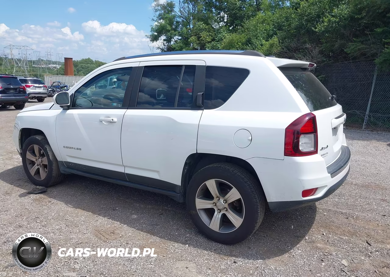 2016 Jeep Compass High Altitude Edition VIN:1C4NJDEB4GD773030 - 3