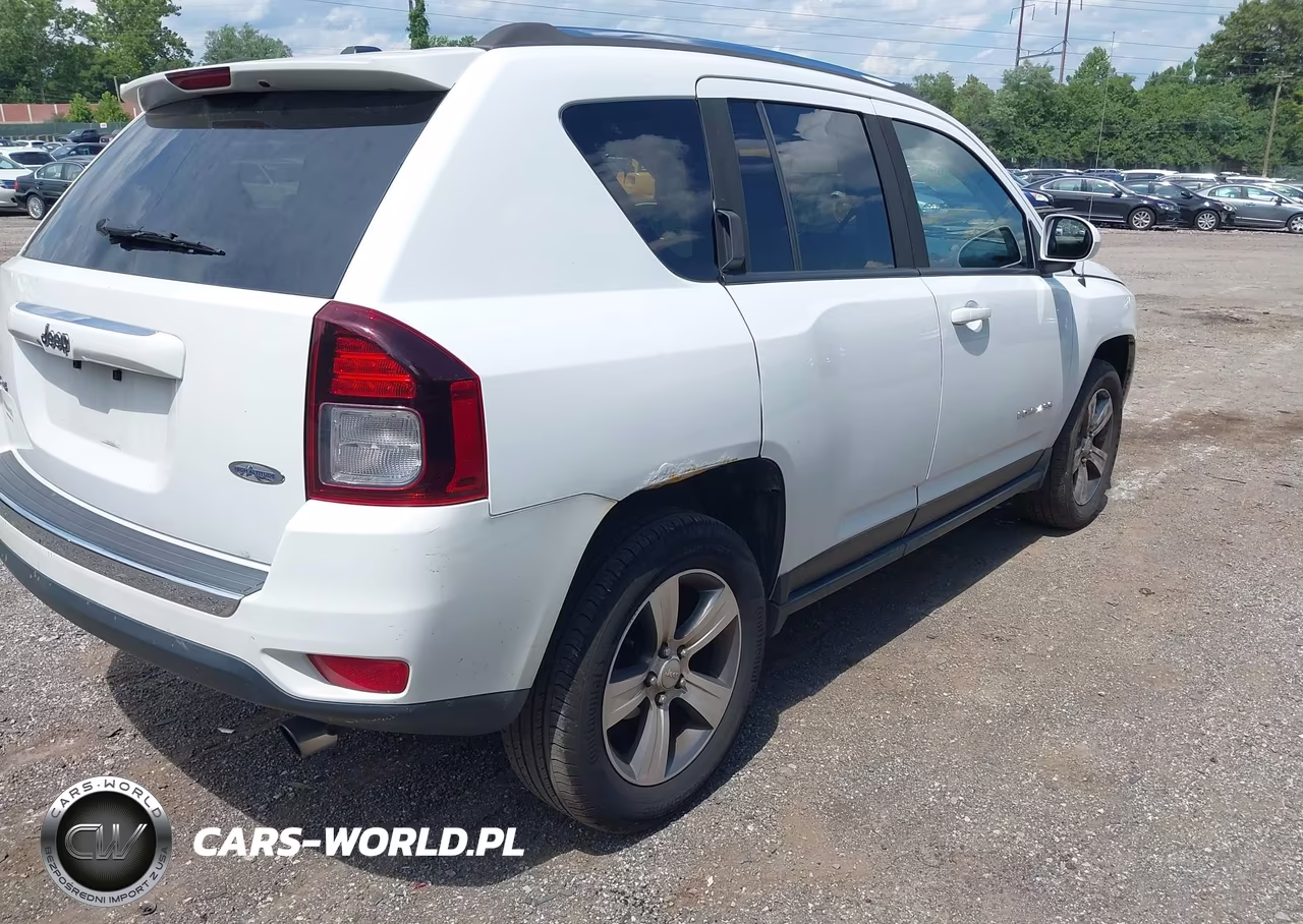 2016 Jeep Compass High Altitude Edition VIN:1C4NJDEB4GD773030 - 4