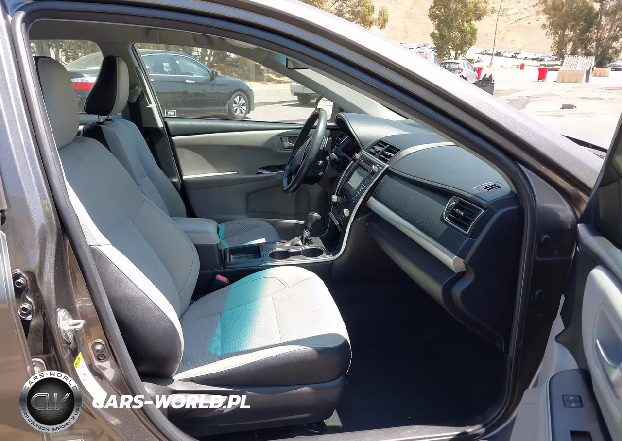 2017 Toyota Camry Se VIN:4T1BF1FK0HU761911 - 5