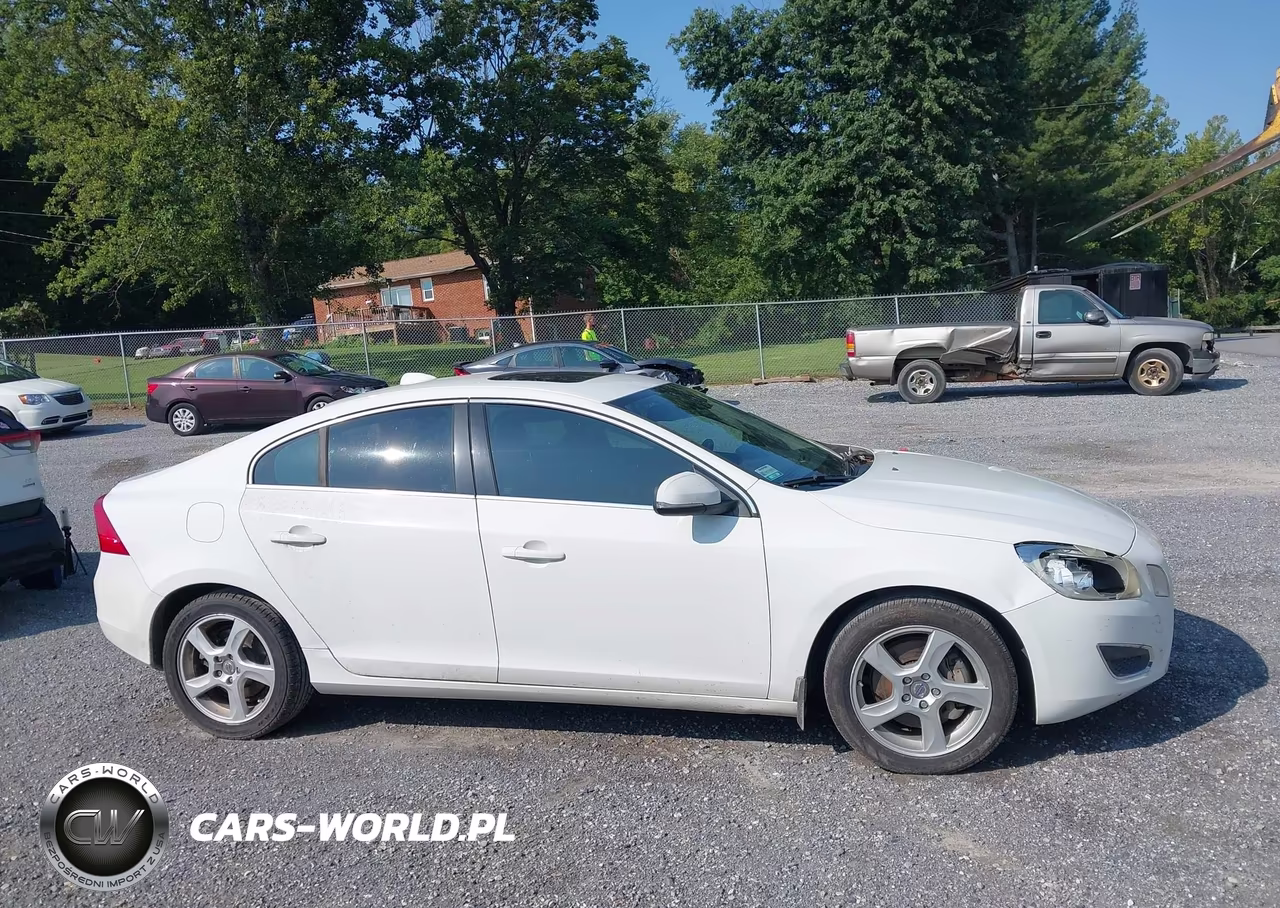 2012 Volvo S60 T5-T5 W-Moonroof VIN:YV1622FS1C2106050 - 14