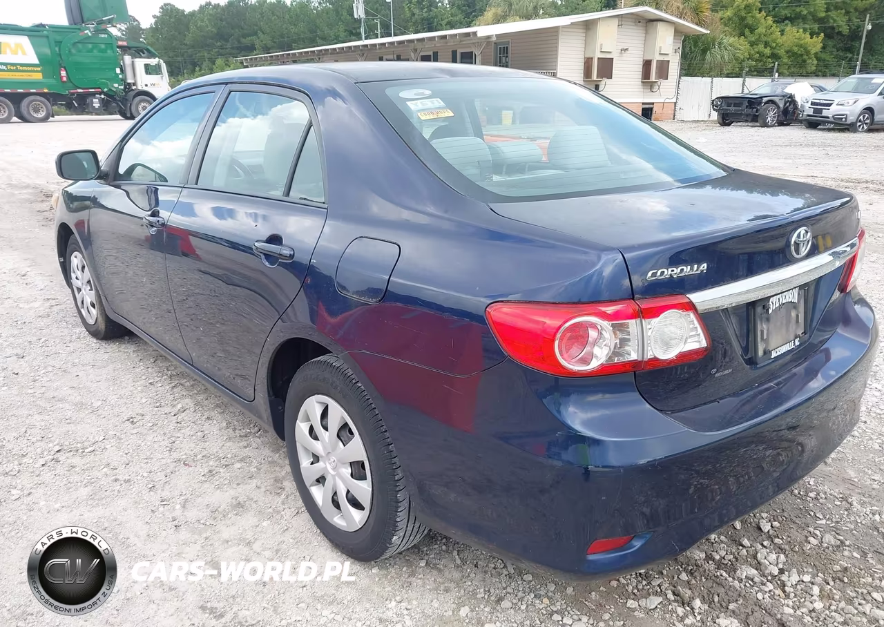 2011 Toyota Corolla Le VIN:2T1BU4EE9BC666565 - 3