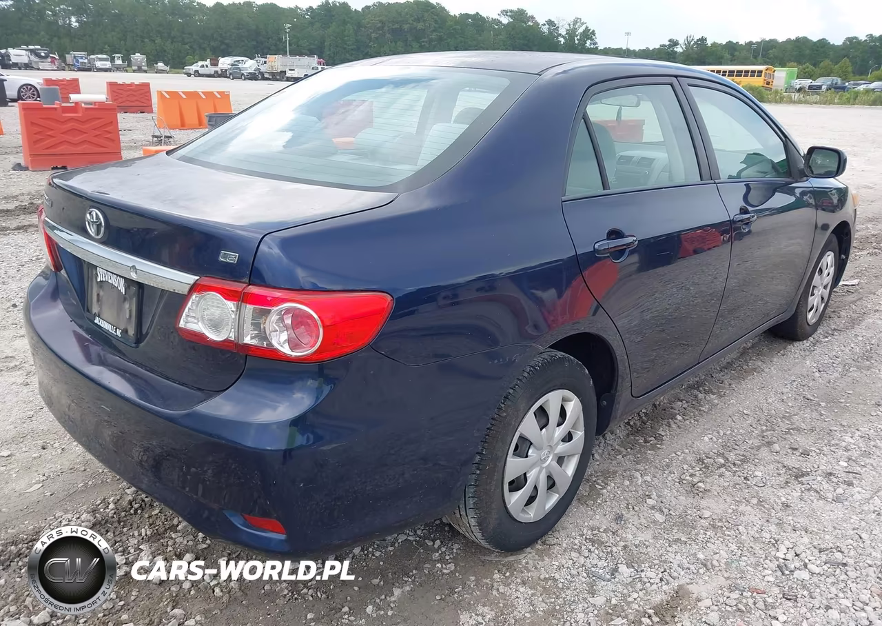 2011 Toyota Corolla Le VIN:2T1BU4EE9BC666565 - 4