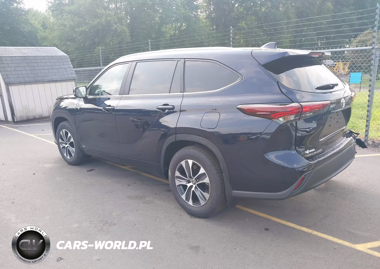 2026 Toyota Highlander Hybrid Xle VIN:5TDKBRCH5TS706620 - 3