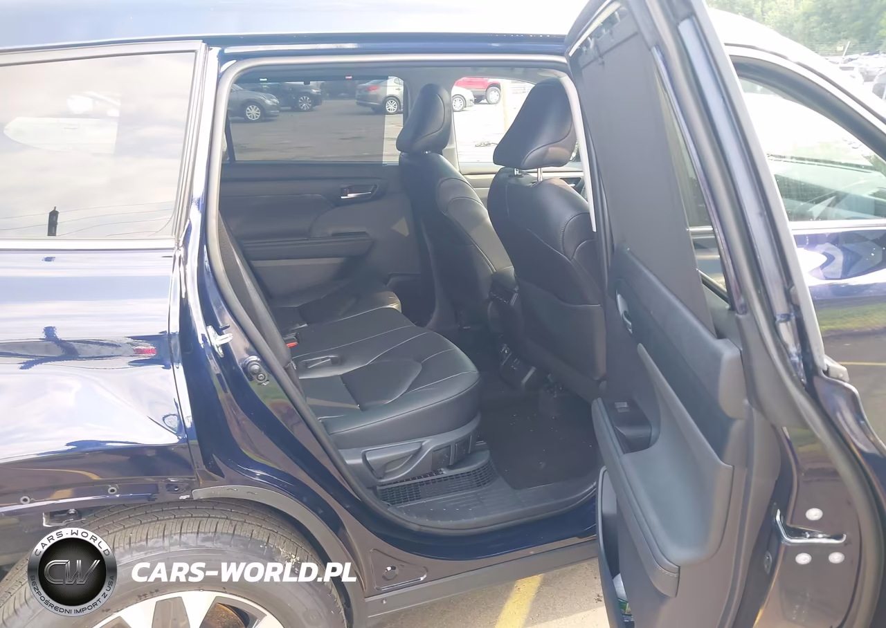 2026 Toyota Highlander Hybrid Xle VIN:5TDKBRCH5TS706620 - 8