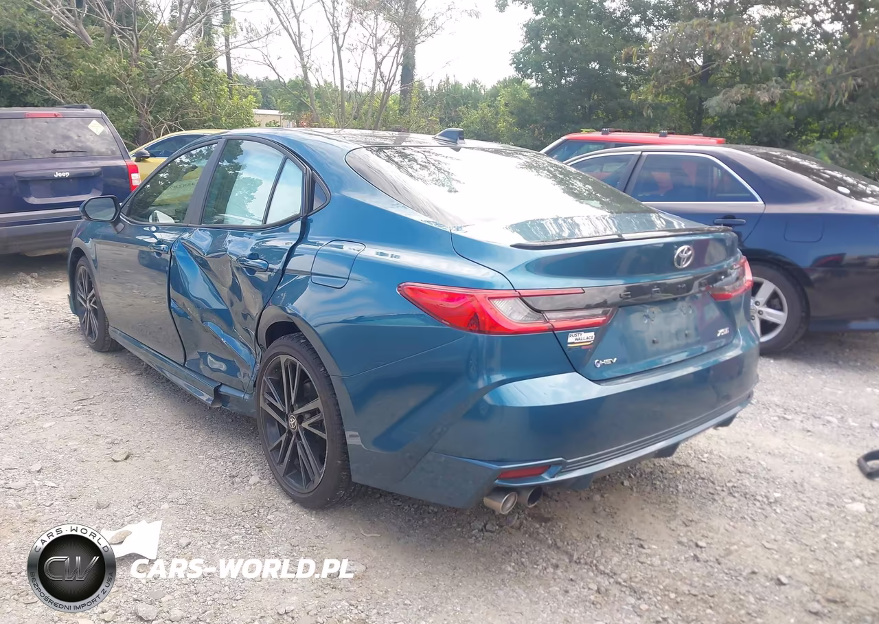 2025 Toyota Camry Xse VIN:4T1DAACK2SU137367 - 3