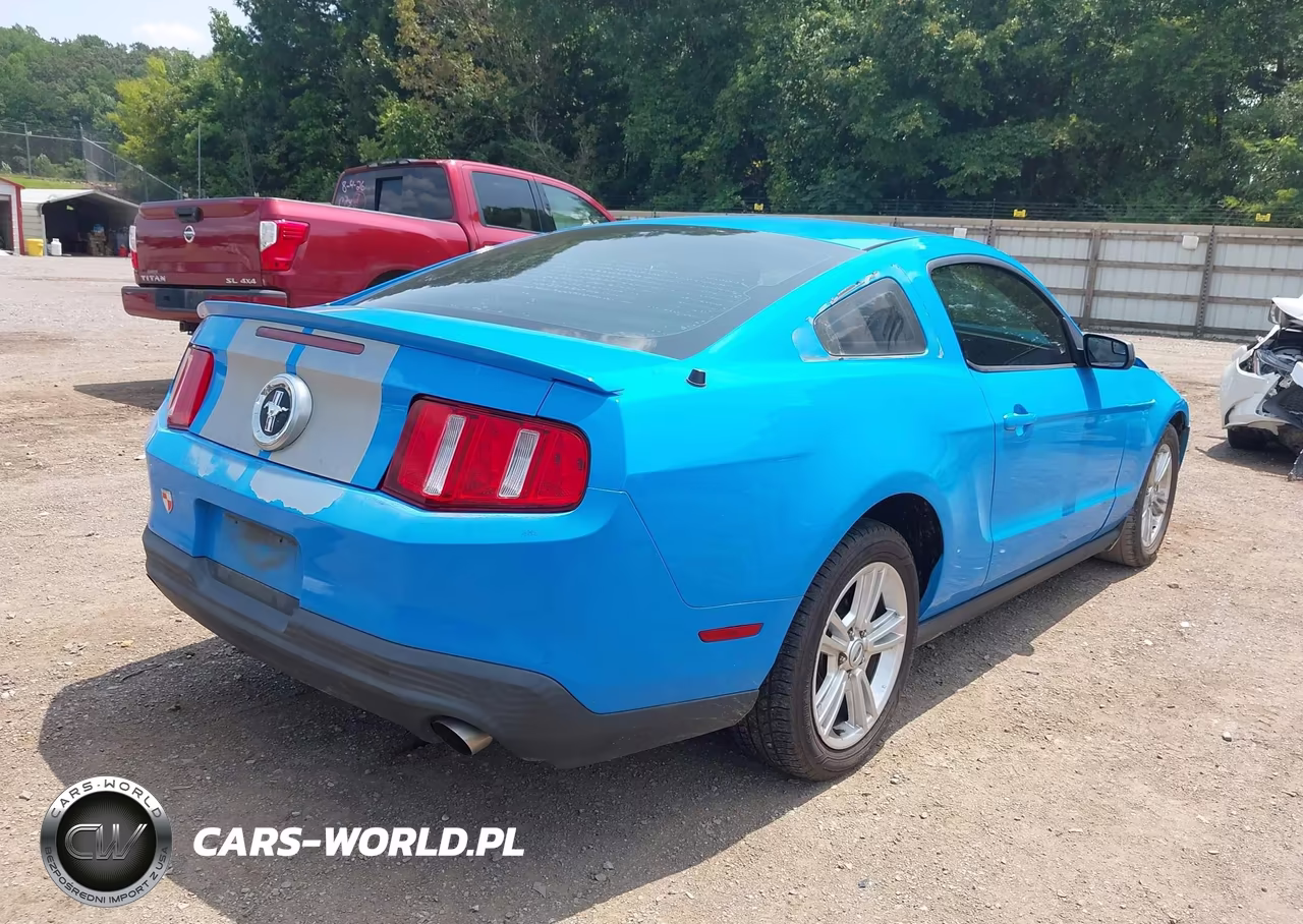 2011 Ford Mustang V6 VIN:1ZVBP8AMXB5112814 - 4