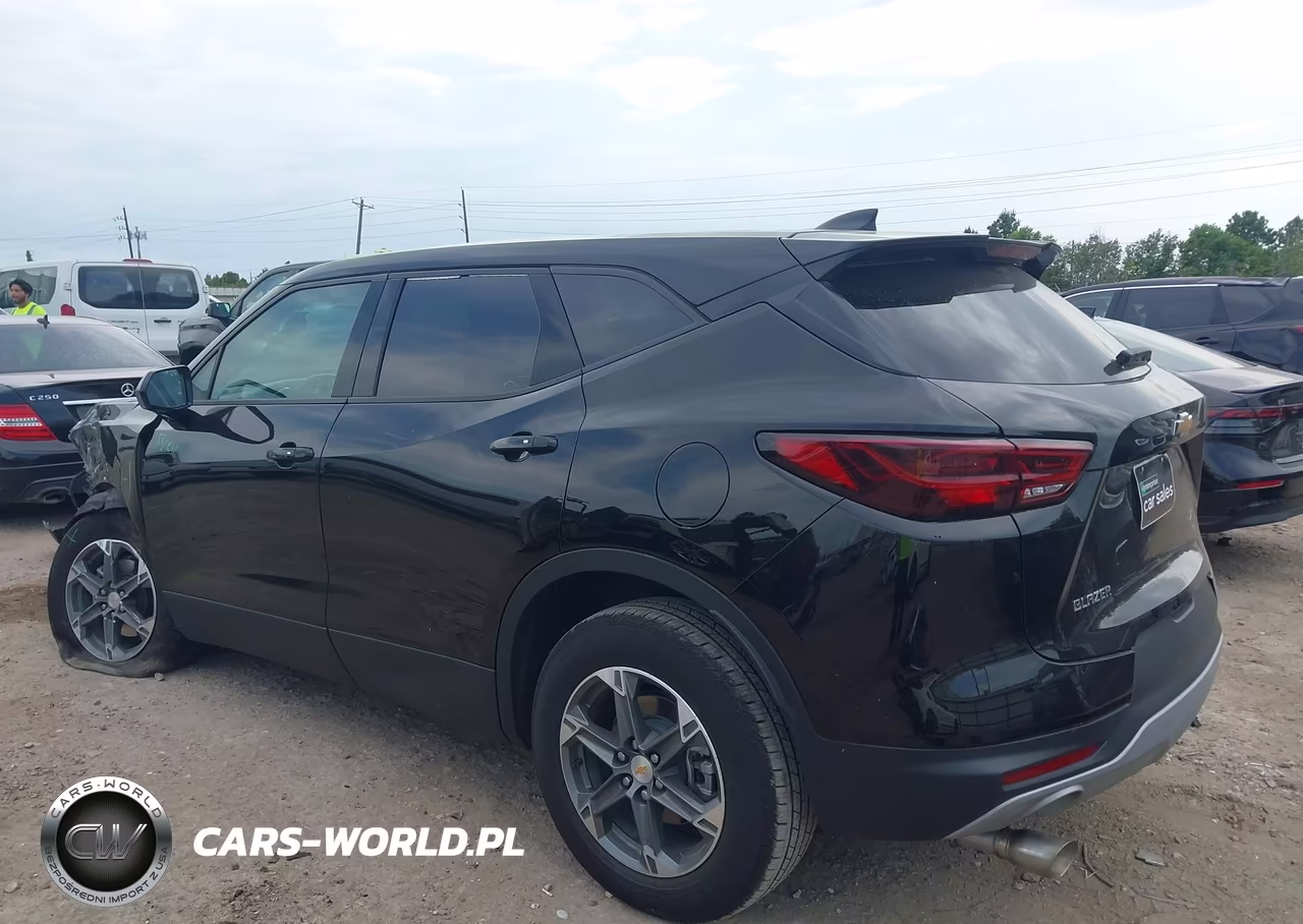 2025 Chevrolet Blazer Fwd 2Lt VIN:3GNKBCR45SS168293 - 3