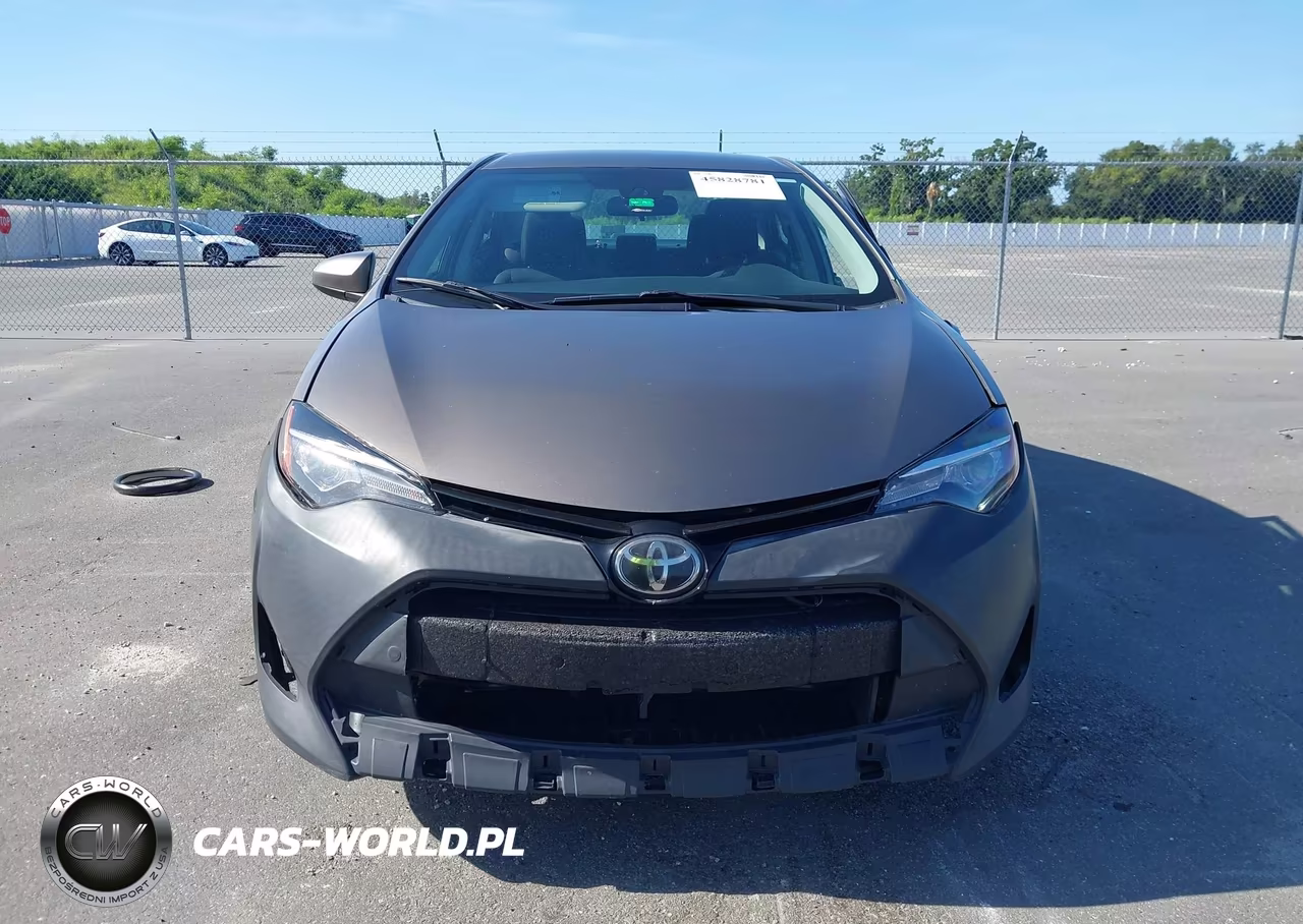 2017 Toyota Corolla Le VIN:2T1BURHE8HC837873 - 12