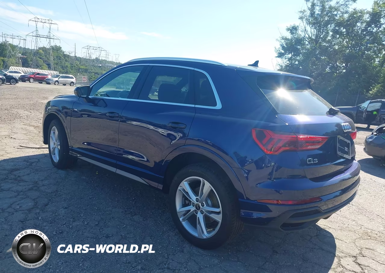2023 Audi Q3 Premium 45 Tfsi S Line Quattro Tiptronic VIN:WA1DECF38P1122769 - 3