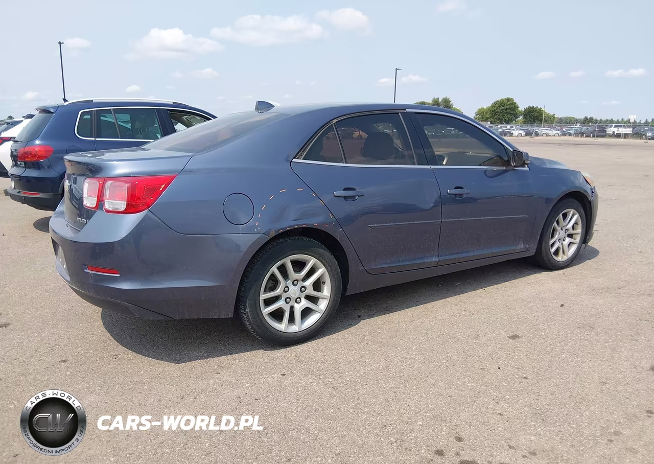 2014 Chevrolet Malibu 1Lt VIN:1G11C5SL4EF155096 - 4