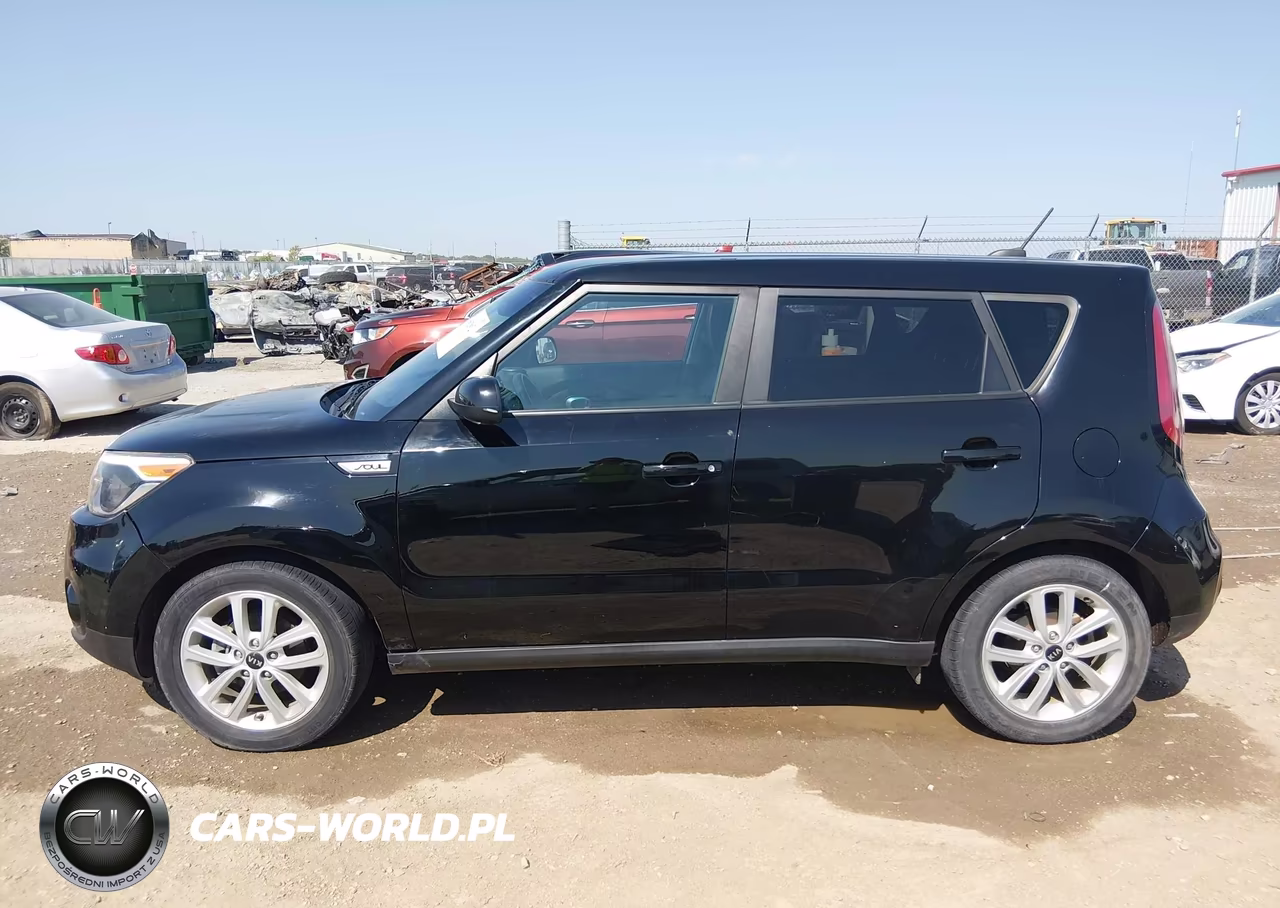 2019 Kia Soul + VIN:KNDJP3A5XK7630386 - 14