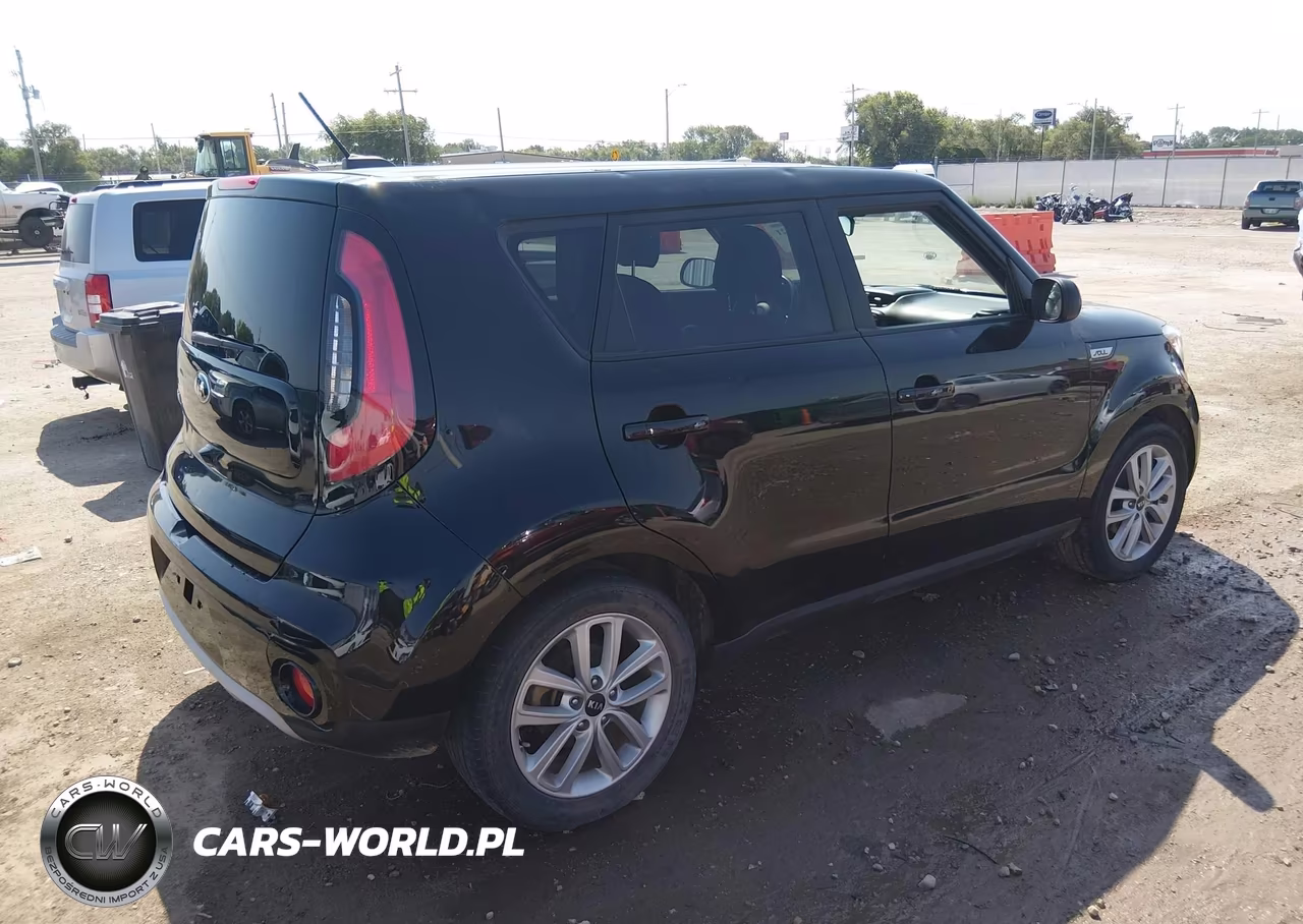 2019 Kia Soul + VIN:KNDJP3A5XK7630386 - 4