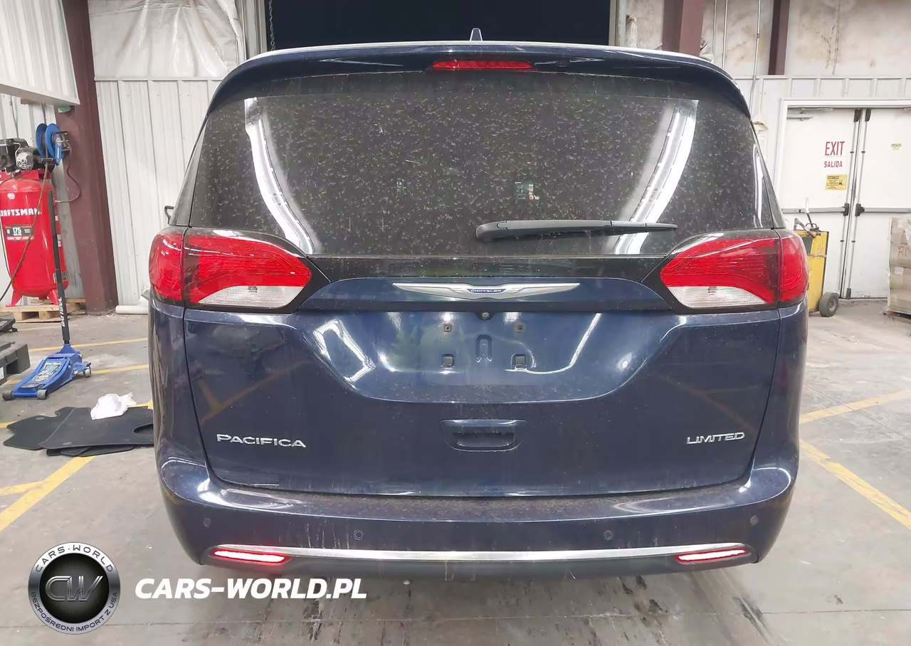 2019 Chrysler Pacifica Limited VIN:2C4RC1GG1KR569780 - 16