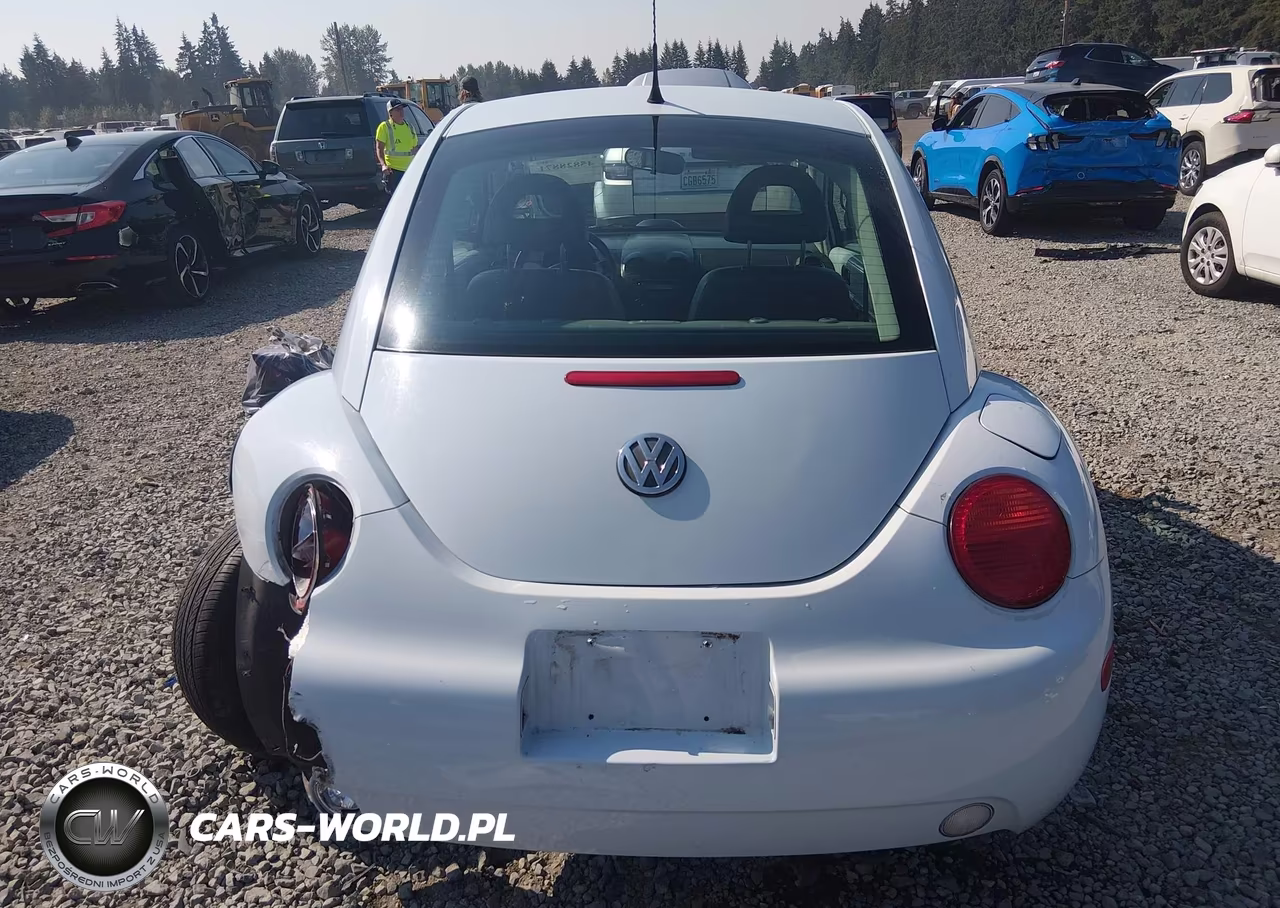 2000 Volkswagen New Beetle Gls VIN:3VWCA21C4YM484954 - 17