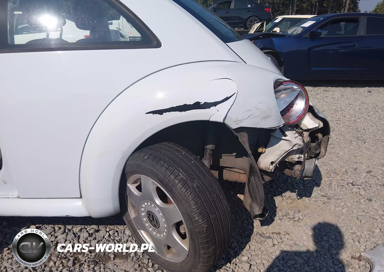 2000 Volkswagen New Beetle Gls VIN:3VWCA21C4YM484954 - 6