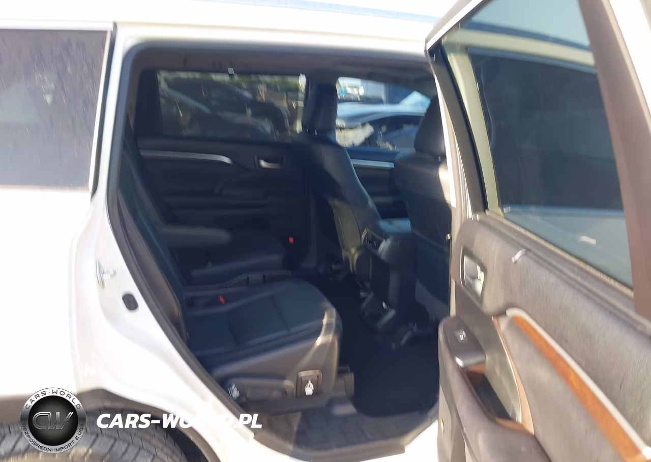 2016 Toyota Highlander Limited V6 VIN:5TDYKRFH3GS170357 - 8