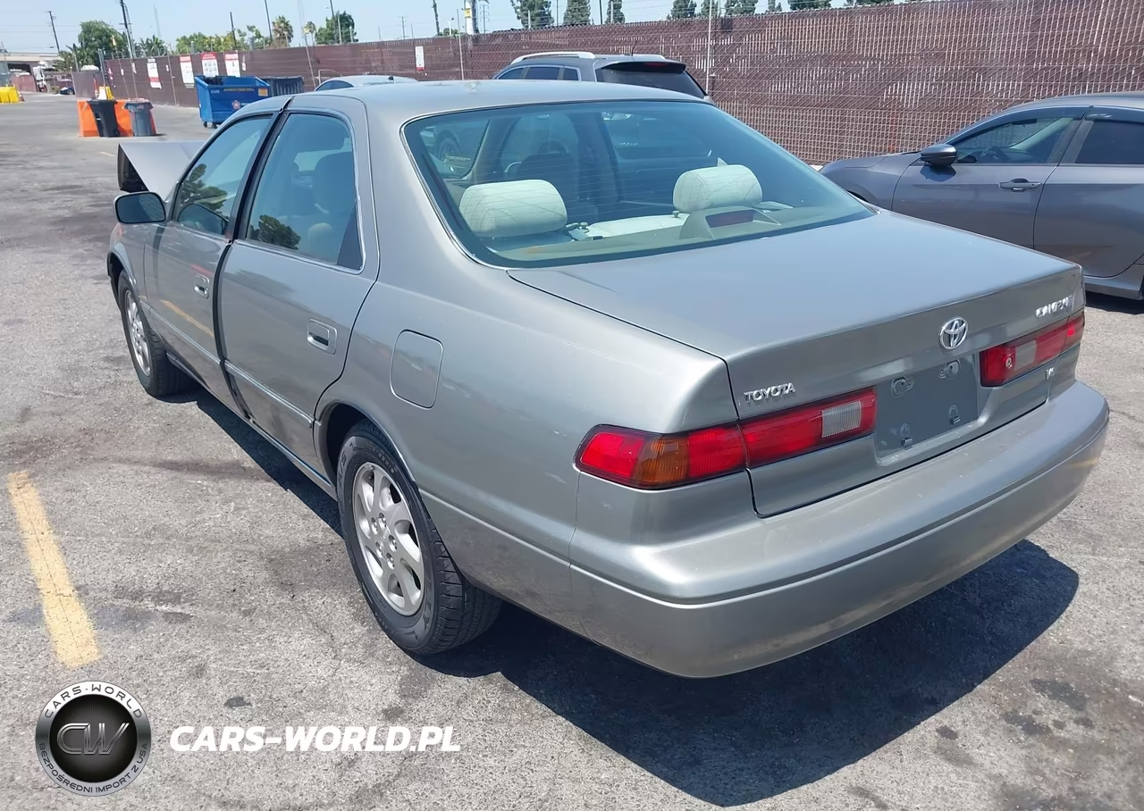 1999 Toyota Camry Le V6 VIN:JT2BF28K2X0201104 - 3