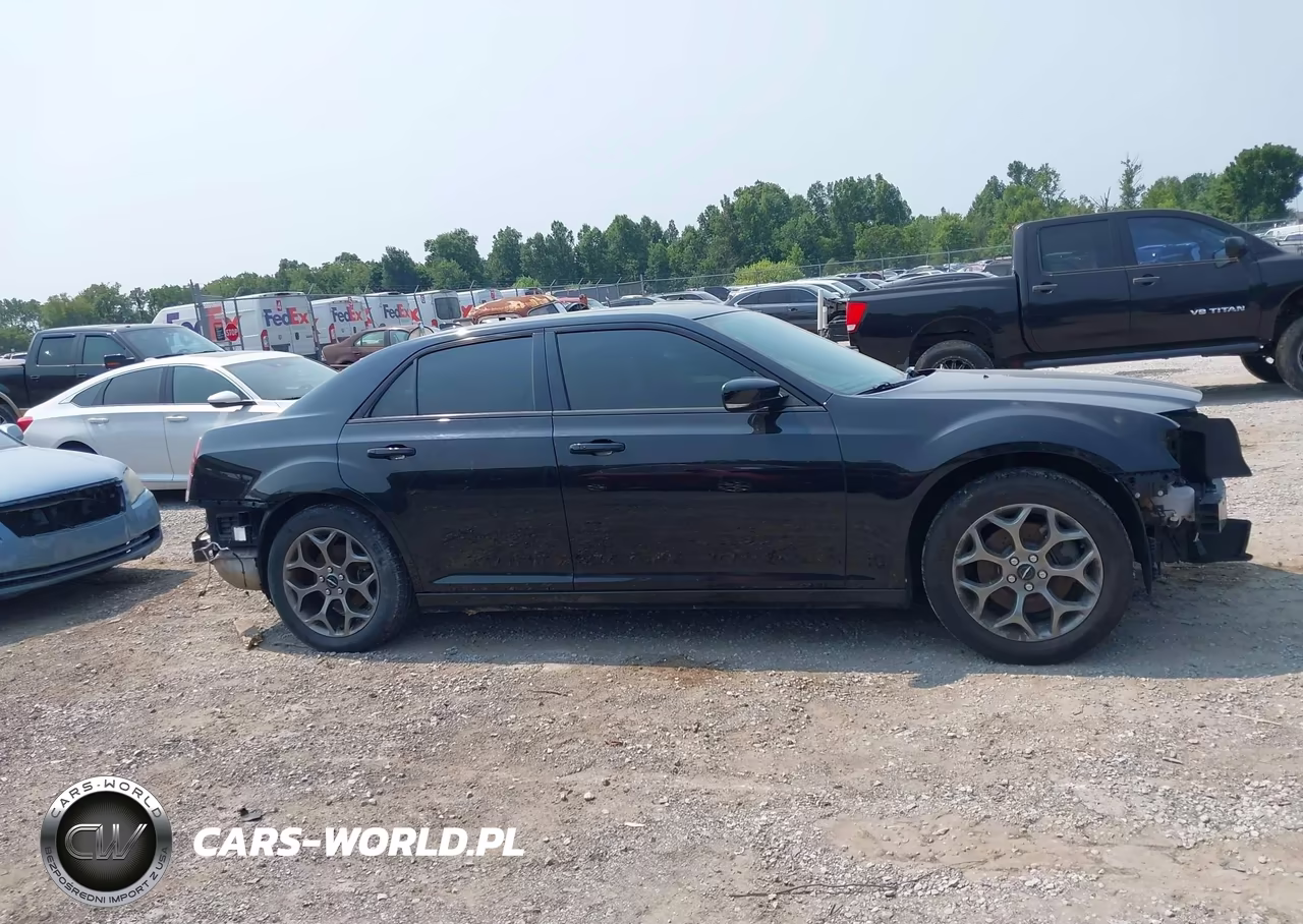 2016 Chrysler 300 300S VIN:2C3CCAGGXGH136336 - 14