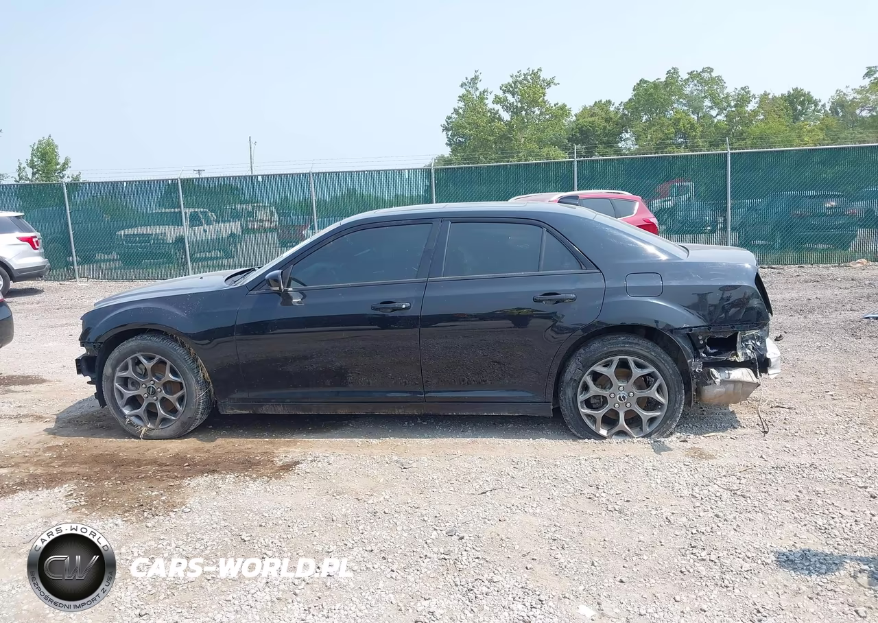2016 Chrysler 300 300S VIN:2C3CCAGGXGH136336 - 15